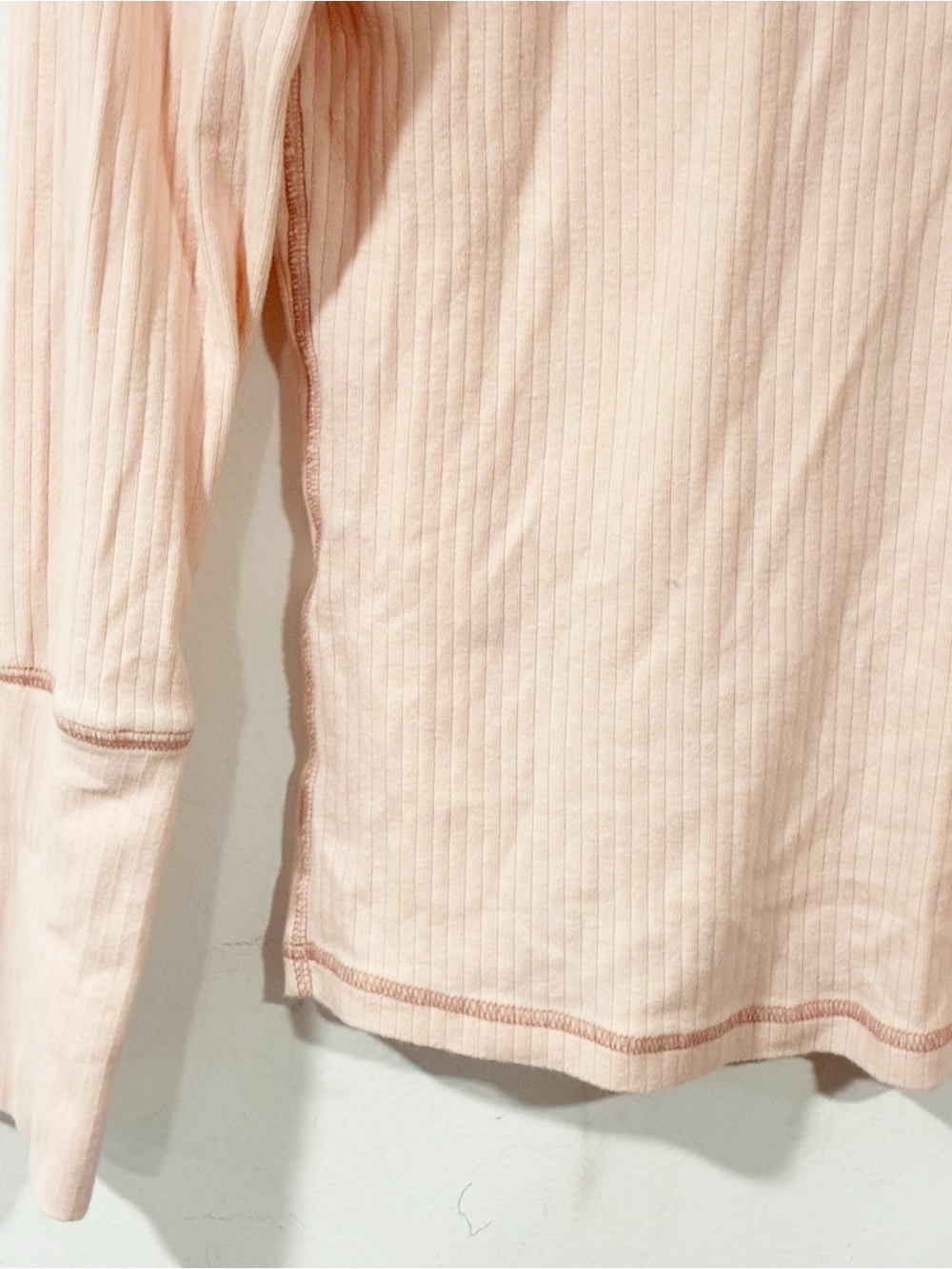 Free People Intimately Pink Ribbed Mock Neck Top Size Large - Picture 2 of 4